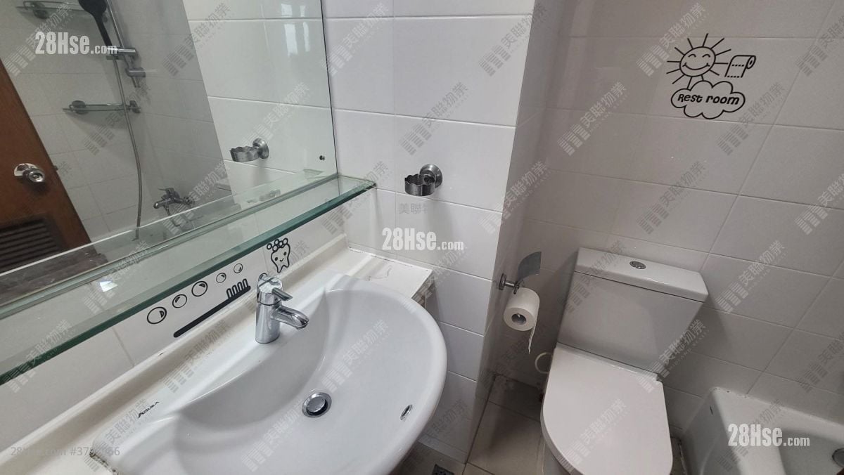 Royal Green Sell 2 Bedrooms 415 ft²