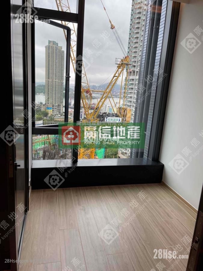 Aquila Square Mile Rental 1 Bedroom , 1 Bathroom 255 ft²