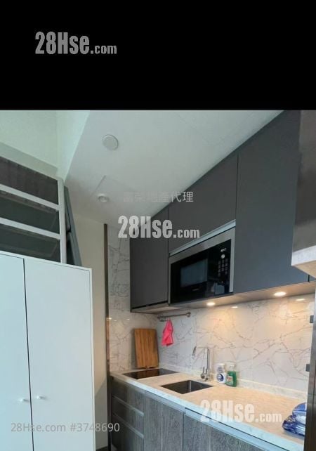 AVA55 售盘 开放式间隔 , 1 浴室 166 平方尺