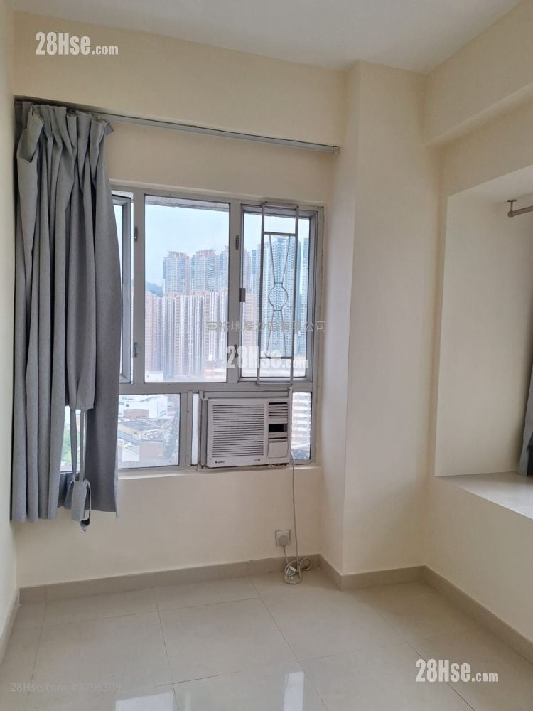 金狮花园 租盘 2 房 , 1 浴室 306 平方尺