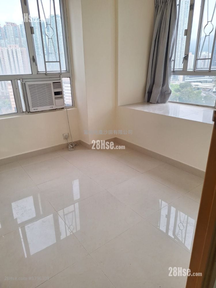 金狮花园 租盘 2 房 , 1 浴室 306 平方尺