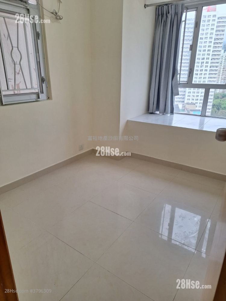 金狮花园 租盘 2 房 , 1 浴室 306 平方尺