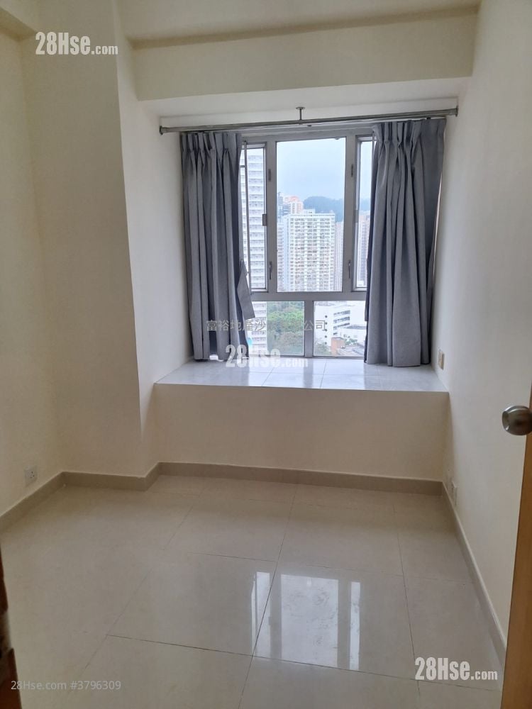 金狮花园 租盘 2 房 , 1 浴室 306 平方尺