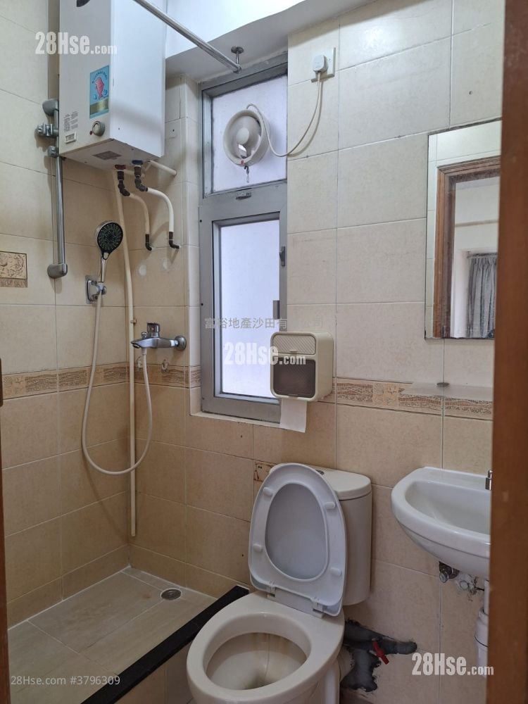 金狮花园 租盘 2 房 , 1 浴室 306 平方尺