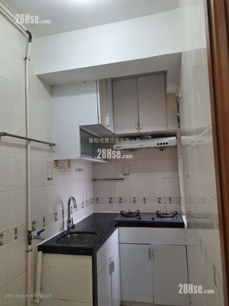 金狮花园 租盘 2 房 , 1 浴室 306 平方尺