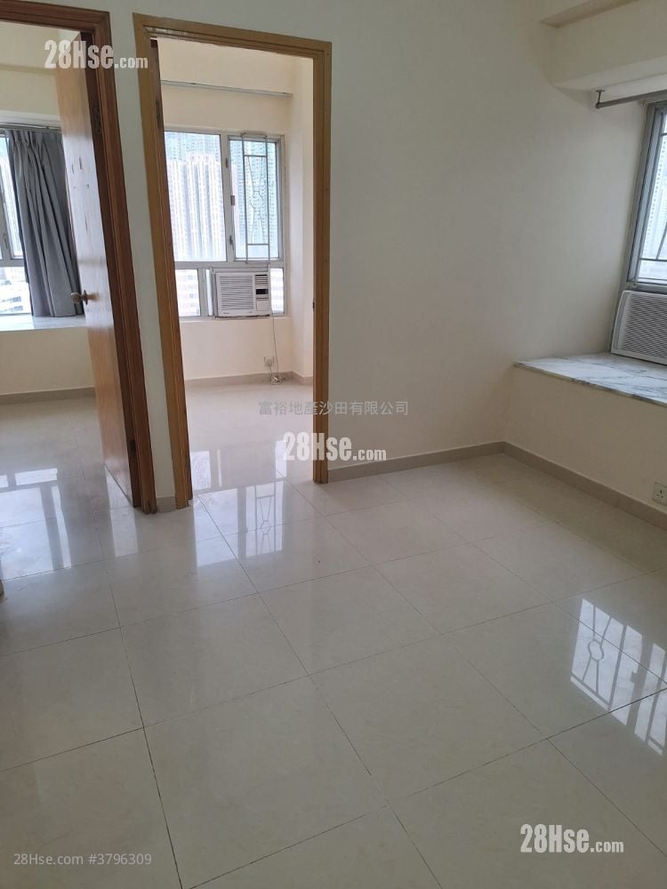 金狮花园 租盘 2 房 , 1 浴室 306 平方尺