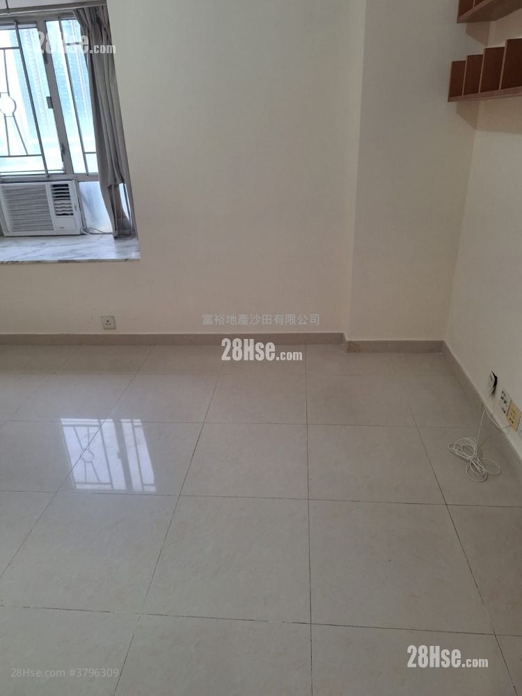 金狮花园 租盘 2 房 , 1 浴室 306 平方尺