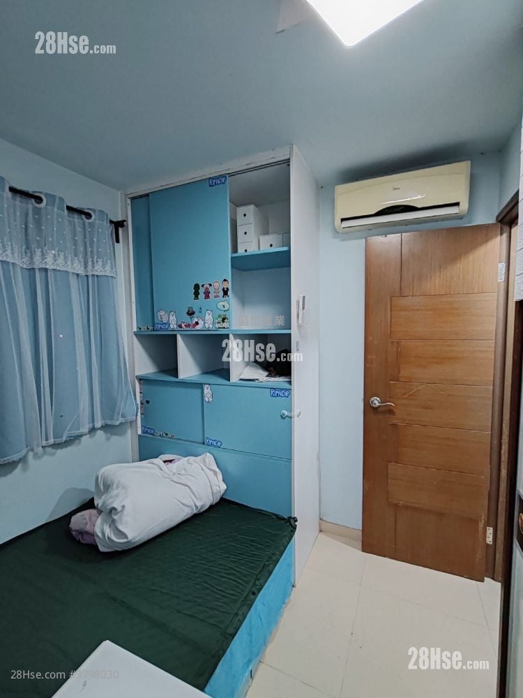 Pok Hong Estate Sell 2 Bedrooms , 1 Bathroom 358 ft²