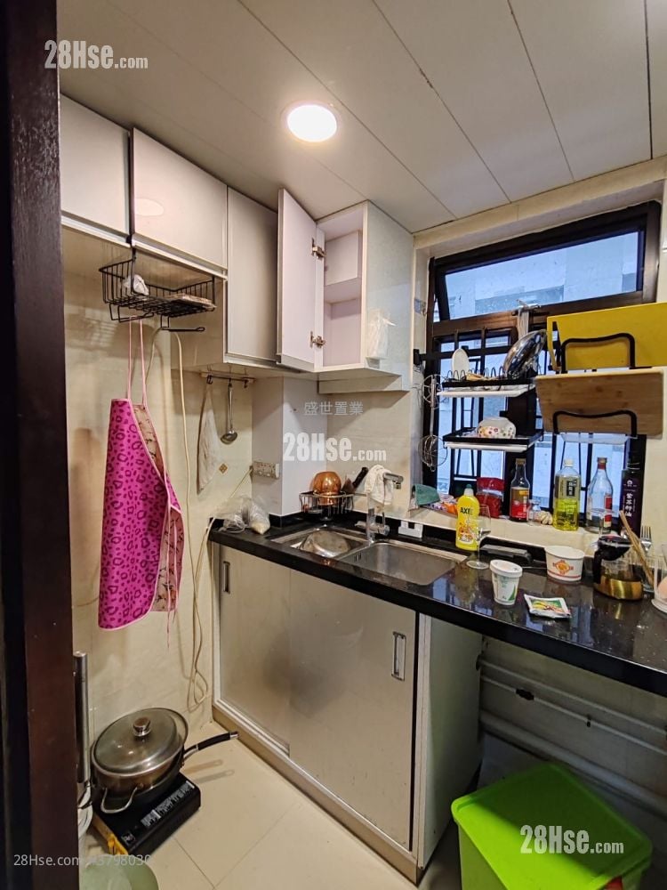 Pok Hong Estate Sell 2 Bedrooms , 1 Bathroom 358 ft²