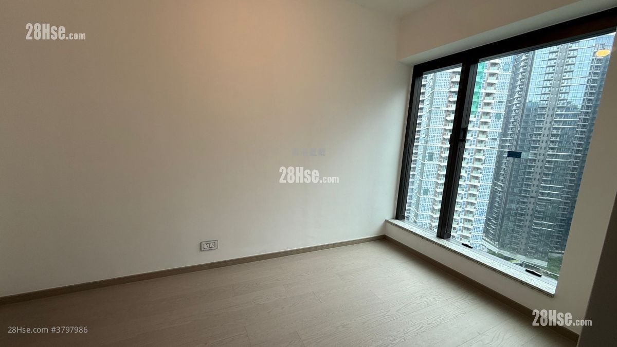 The Southside Rental 3 Bedrooms , 2 Bathrooms 748 ft²