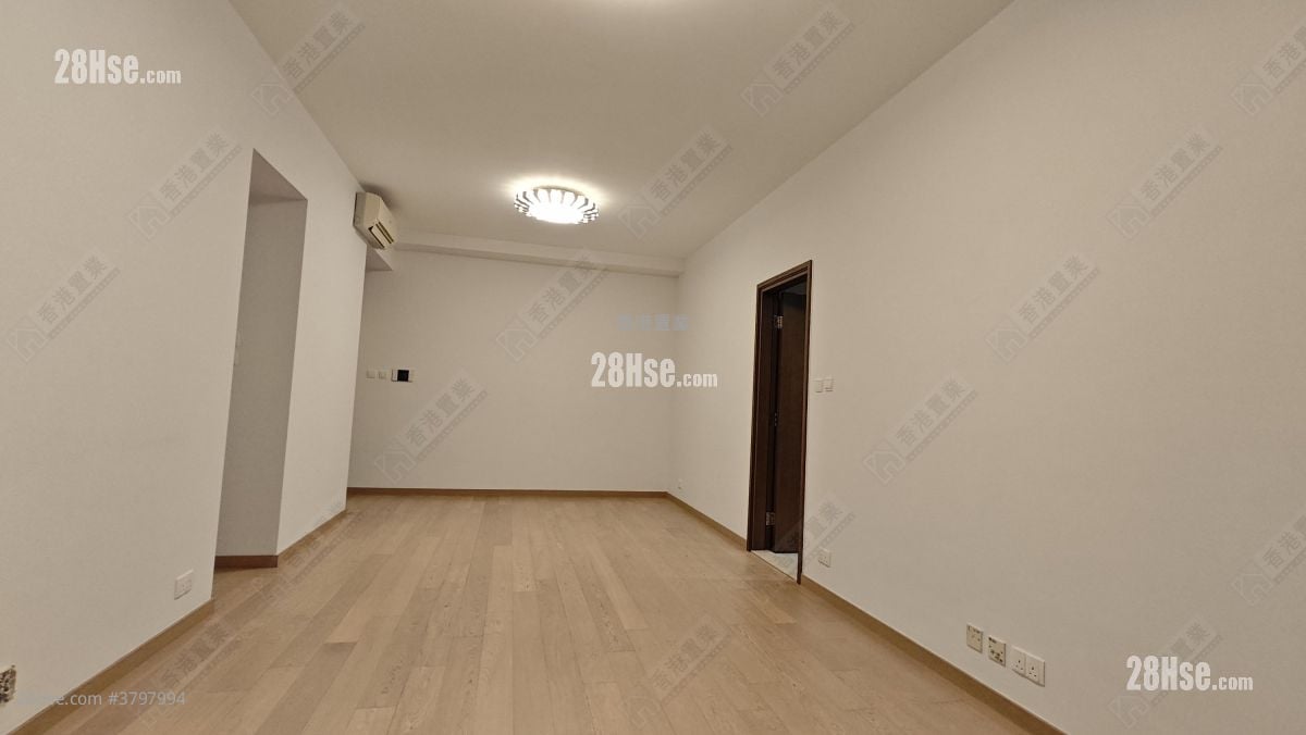 The Austin Rental 3 Bedrooms , 2 Bathrooms 968 ft²