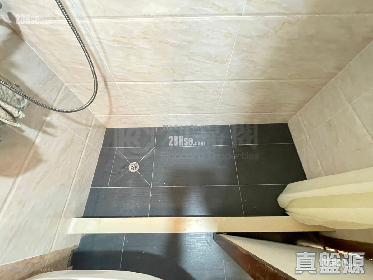 新都城 售盘 2 房 , 1 浴室 363 平方尺