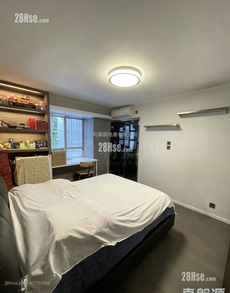 又一村花园 售盘 3 房 1,511 平方尺