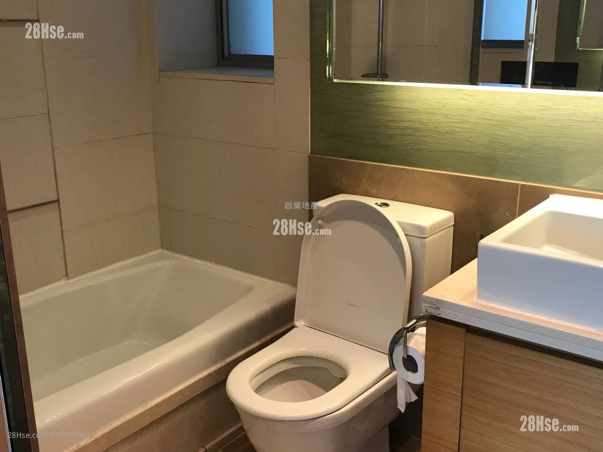 Manhattan Hill Sell 2 Bedrooms , 1 Bathroom 558 ft²