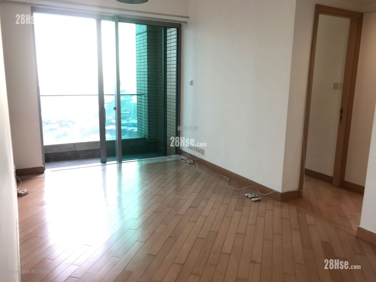 Manhattan Hill Sell 2 Bedrooms , 1 Bathroom 558 ft²