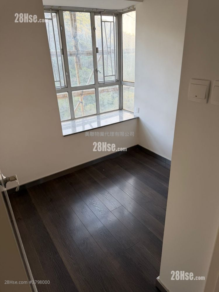 Elegance Gardens Rental 2 Bedrooms , 1 Bathroom 335 ft²