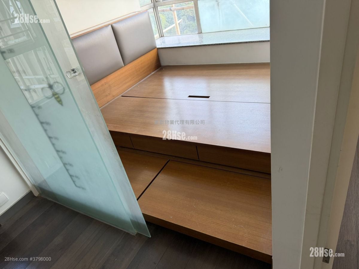 Elegance Gardens Rental 2 Bedrooms , 1 Bathroom 335 ft²