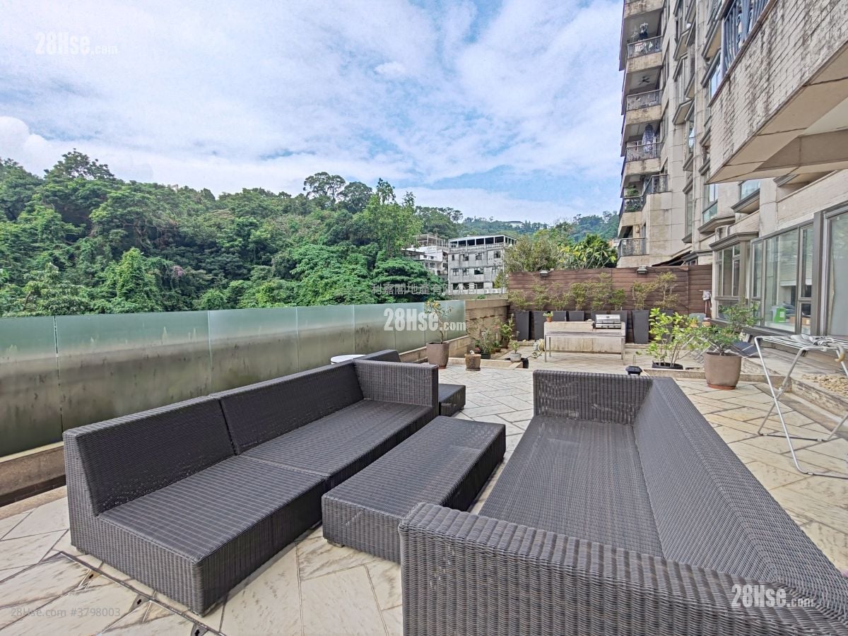 The Great Hill Sell 4 Bedrooms , 3 Bathrooms 2,580 ft²