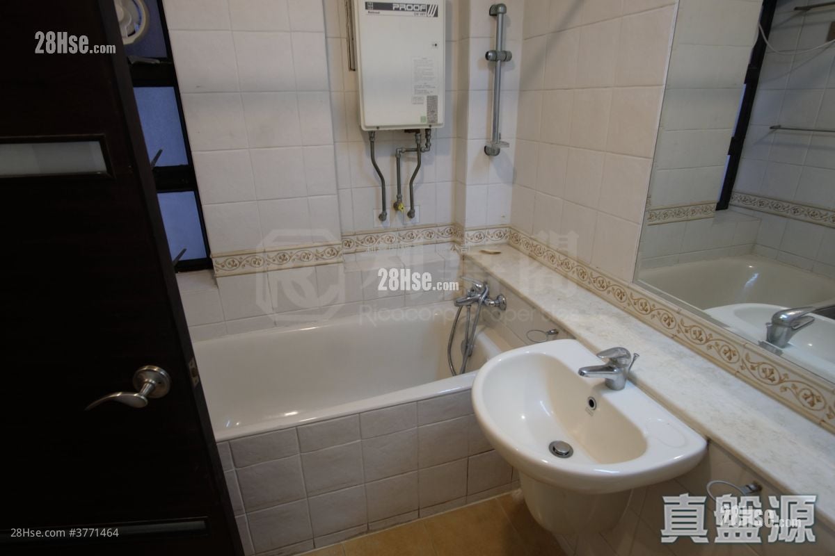 Euston Court Sell 2 Bedrooms , 1 Bathroom 587 ft²