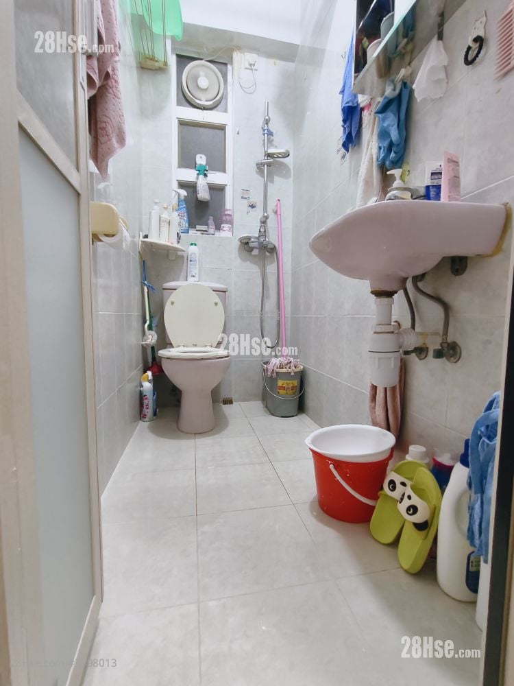 Tung Hoi Building Rental 3 Bedrooms , 1 Bathroom 374 ft²