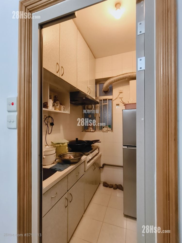 Tung Hoi Building Rental 3 Bedrooms , 1 Bathroom 374 ft²