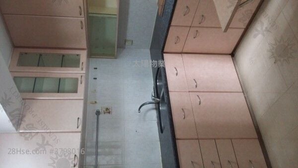 Whampoa Garden Sell 3 Bedrooms 681 ft²