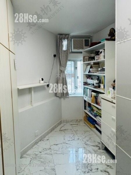 Whampoa Garden Sell 3 Bedrooms 680 ft²