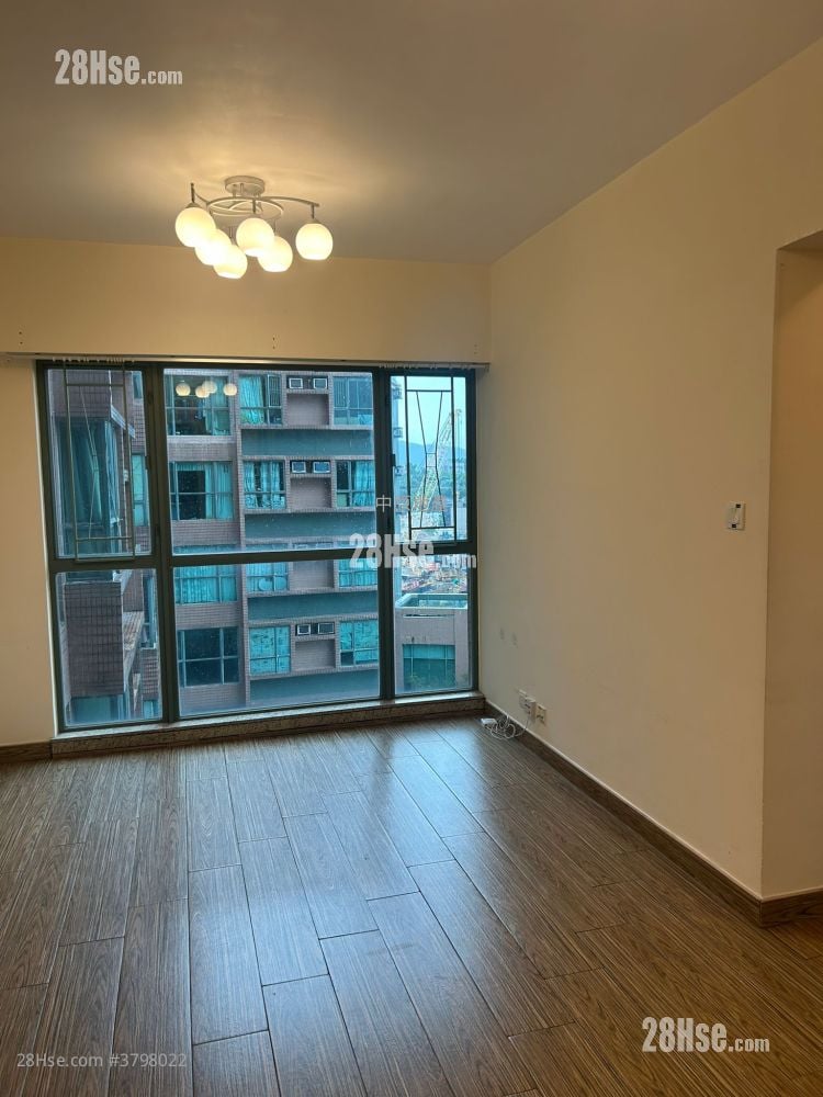 Parkside Villa Sell 2 Bedrooms , 1 Bathroom 590 ft²