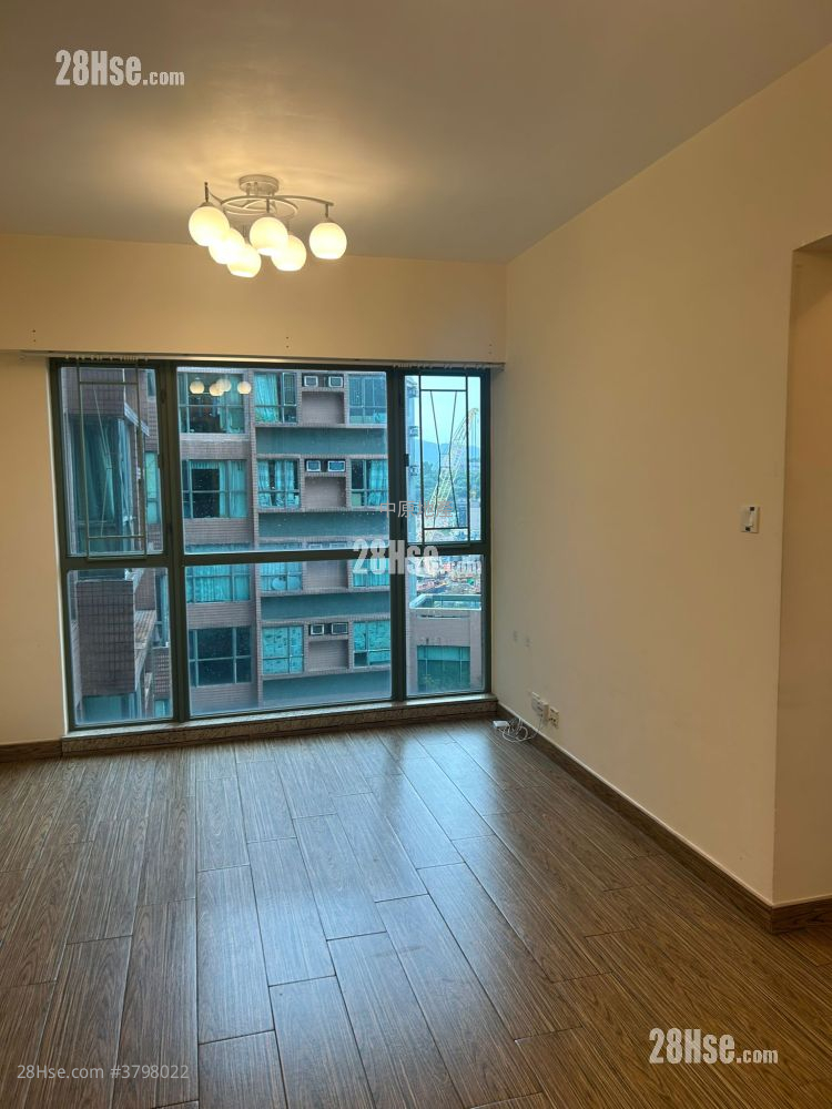 Parkside Villa Sell 2 Bedrooms , 1 Bathroom 590 ft²