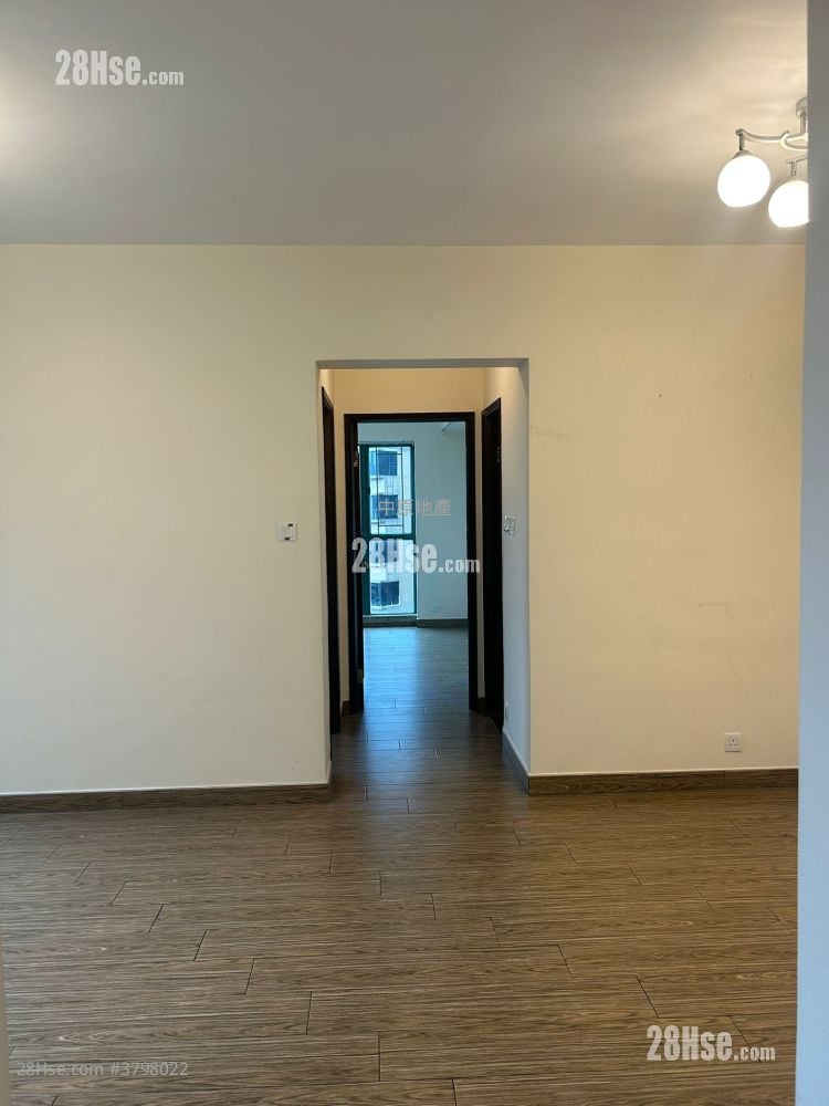 Parkside Villa Sell 2 Bedrooms , 1 Bathroom 590 ft²