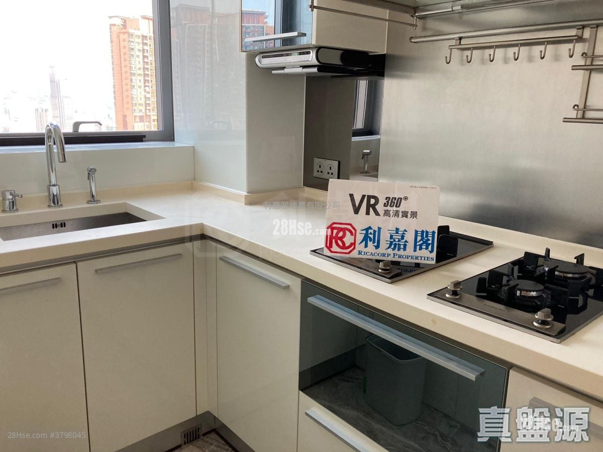 The Cullinan Sell 2 Bedrooms , 1 Bathroom 551 ft²