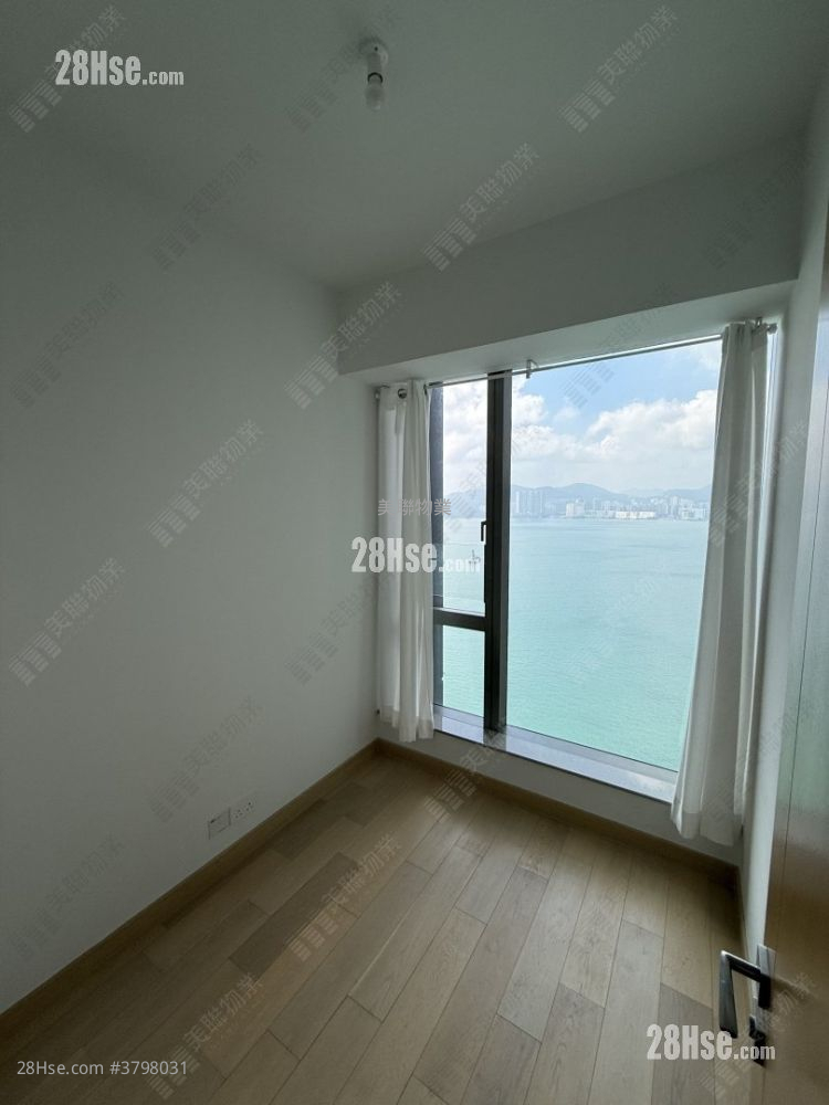 Ocean Marini Sell 4 Bedrooms , 3 Bathrooms 814 ft²