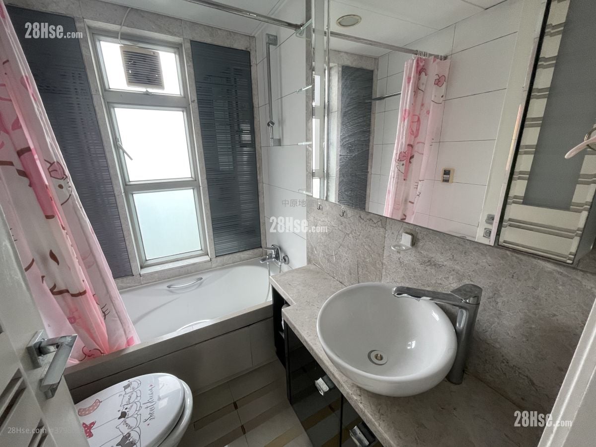 环宇海湾 租盘 3 房 , 2 浴室 750 平方尺