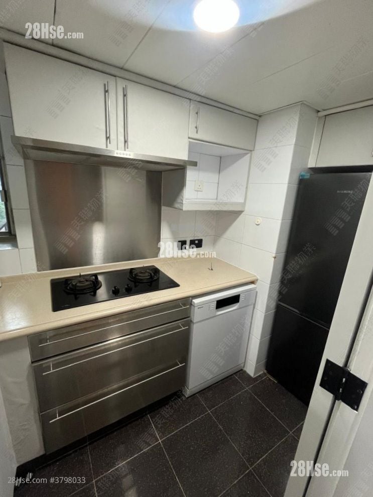 Park Central Sell 2 Bedrooms , 1 Bathroom 384 ft²