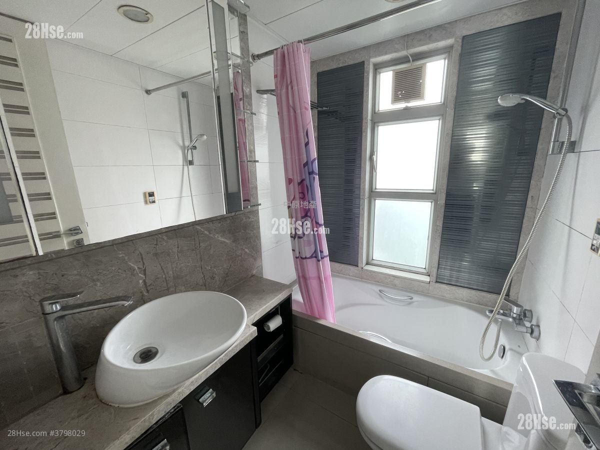 环宇海湾 租盘 3 房 , 2 浴室 750 平方尺