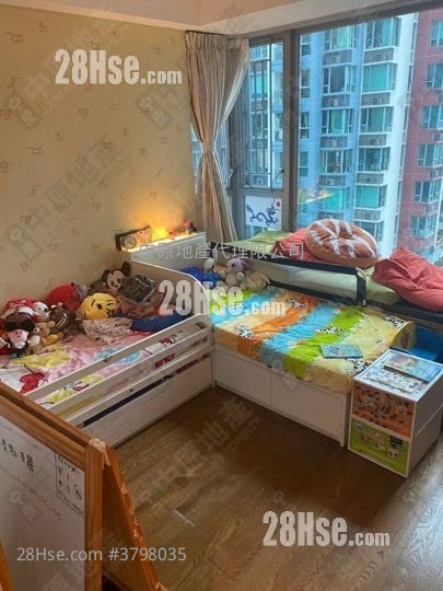 溱岸8号 售盘 4 房 1,398 平方尺