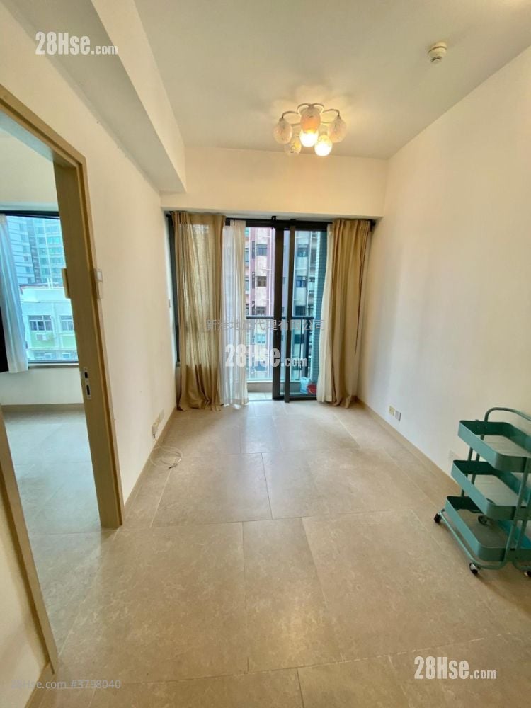 Downtown 38 售盘 1 房 , 1 浴室 309 平方尺