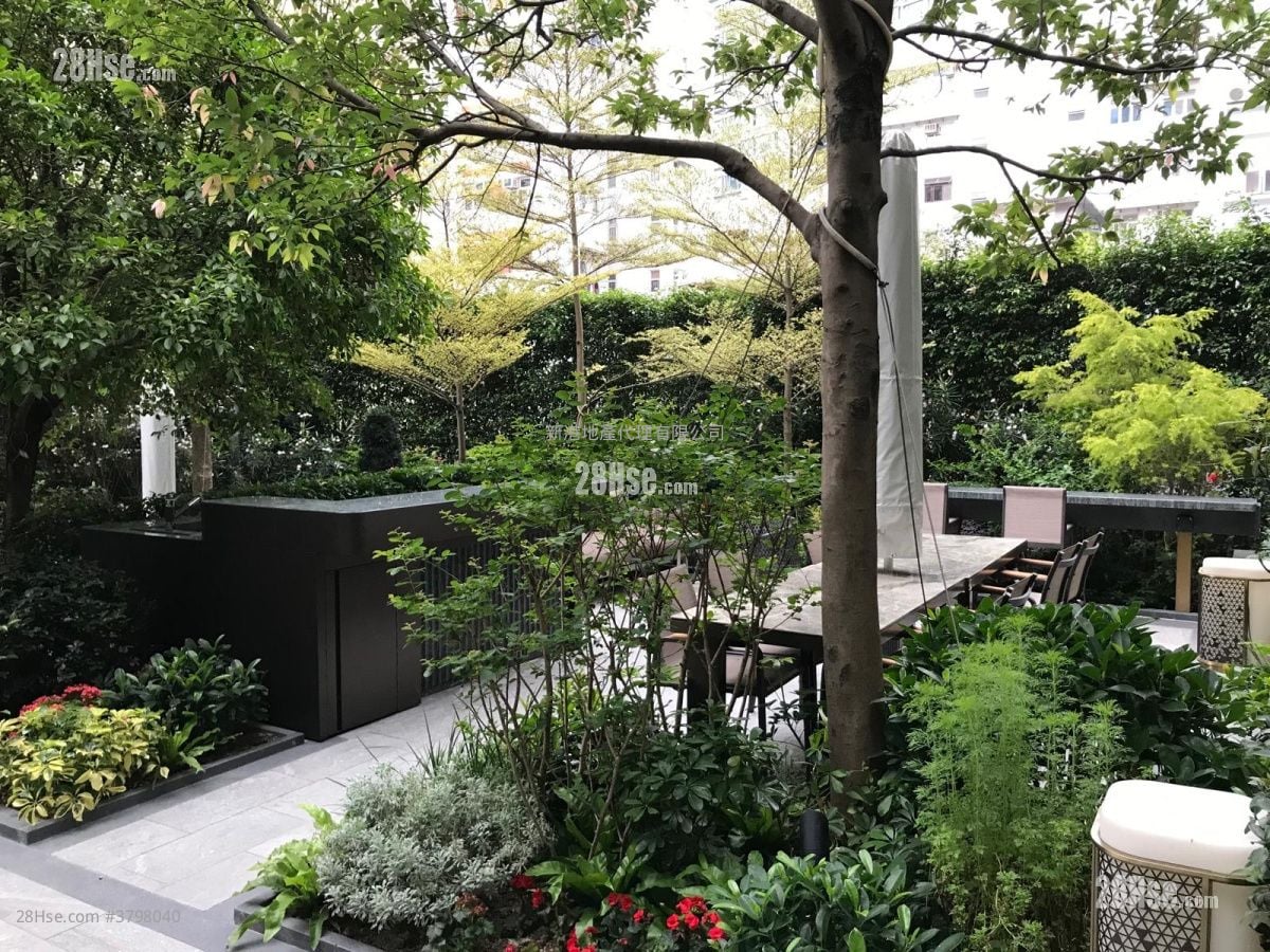 Downtown 38 售盘 1 房 , 1 浴室 309 平方尺