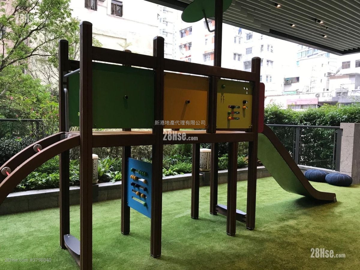 Downtown 38 售盘 1 房 , 1 浴室 309 平方尺