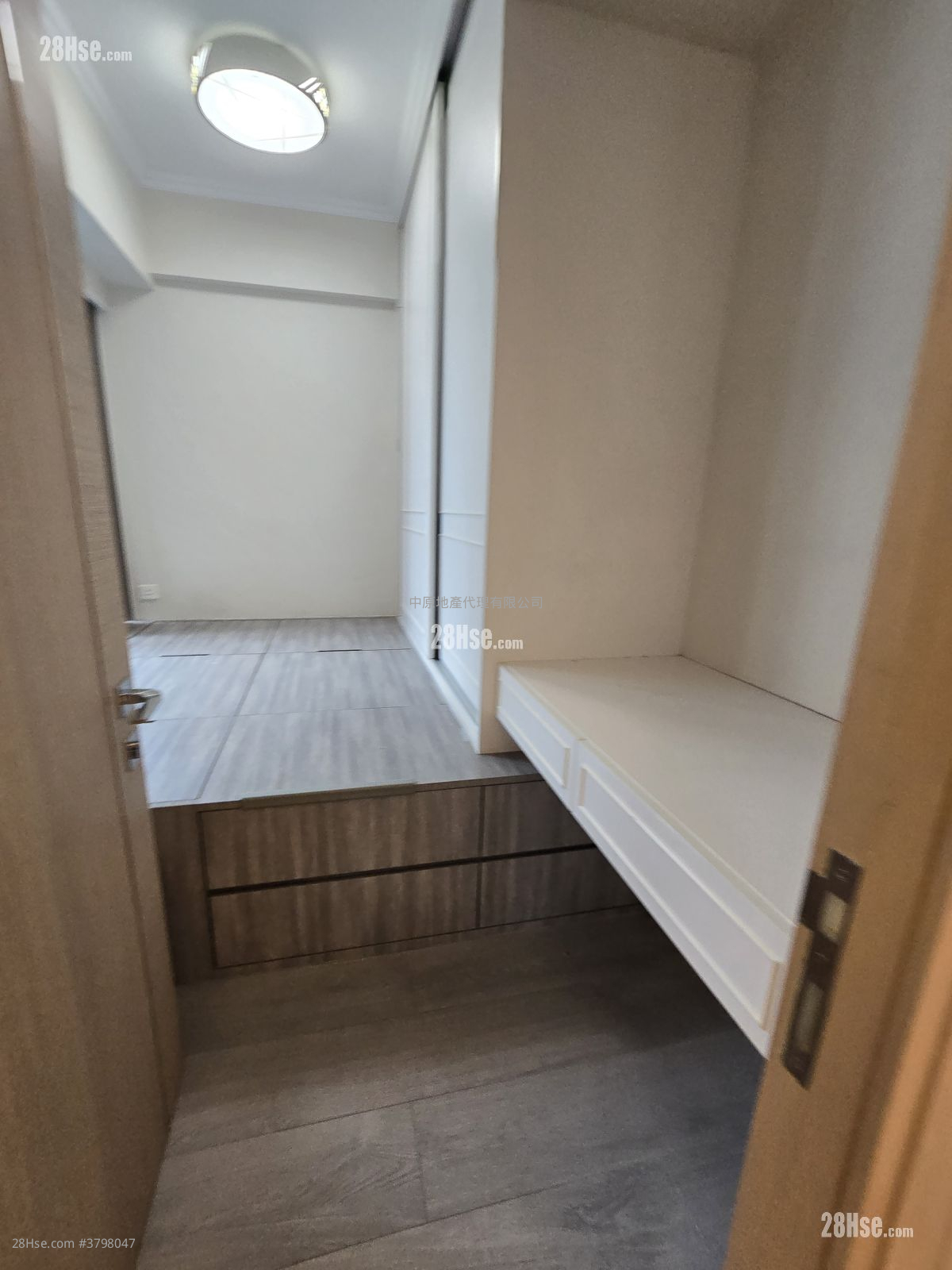 海之恋 售盘 3 房 , 2 浴室 773 平方尺