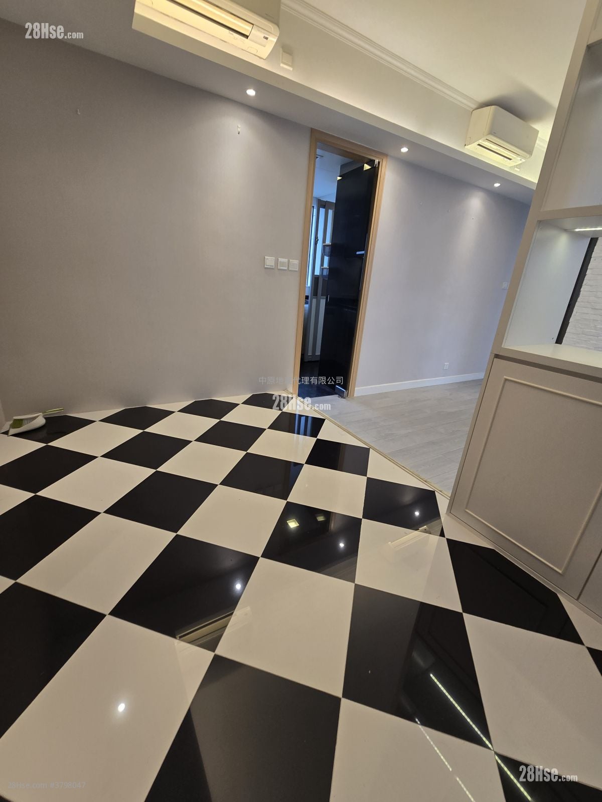 海之恋 售盘 3 房 , 2 浴室 773 平方尺