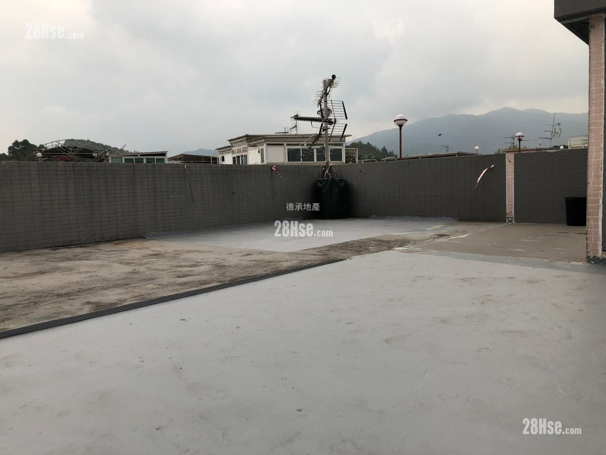 村屋 售盘 3 房 , 2 浴室