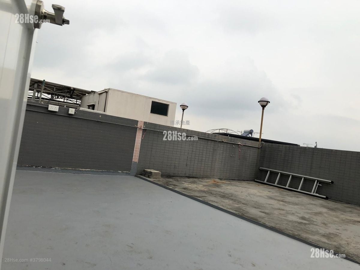 村屋 售盘 3 房 , 2 浴室