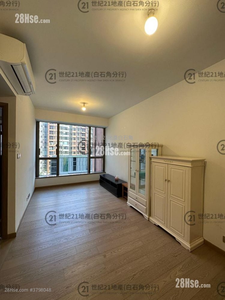 Centra Horizon Rental 2 Bedrooms , 2 Bathrooms 585 ft²