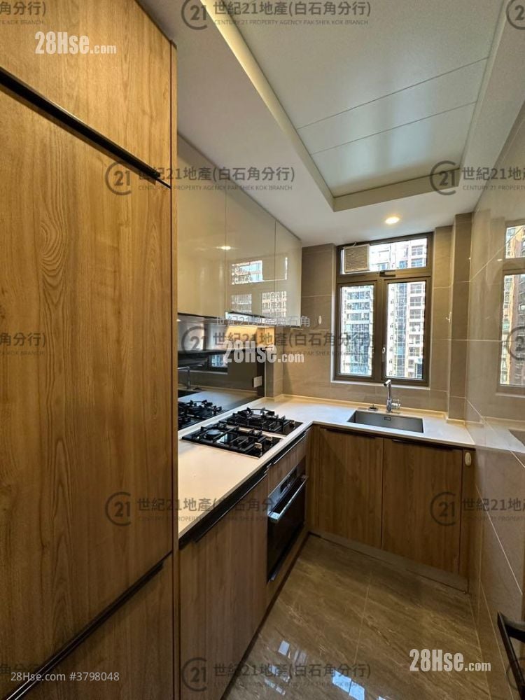 Centra Horizon Rental 2 Bedrooms , 2 Bathrooms 585 ft²