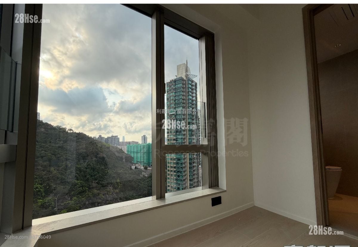 Finnie Sell 1 Bedroom 245 ft²