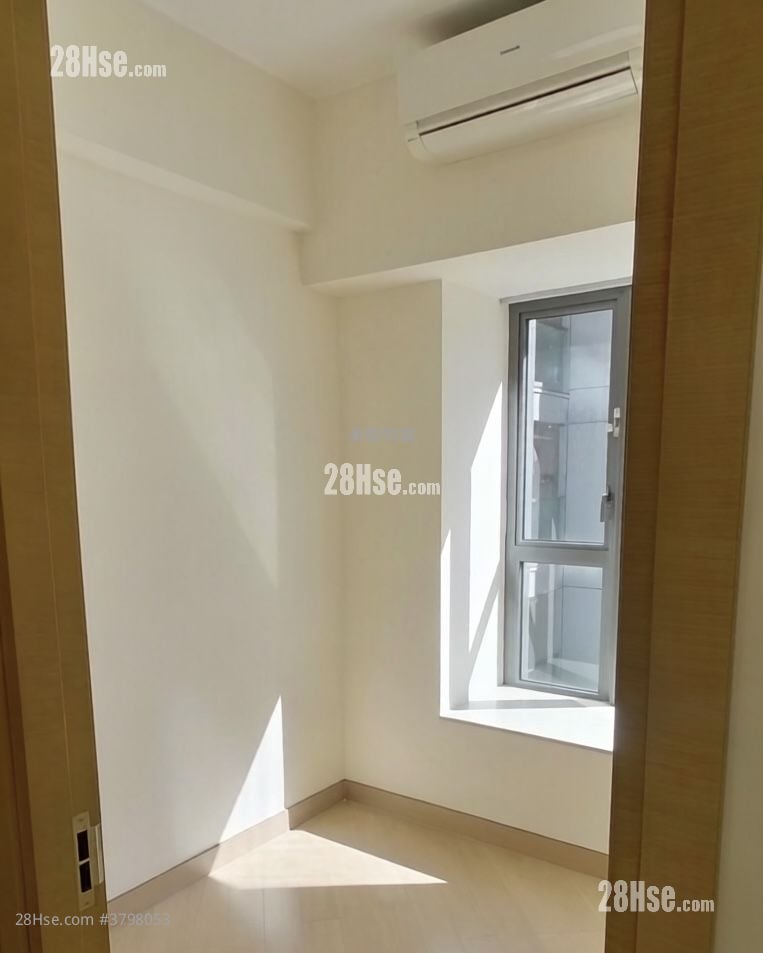 天晋 售盘 3 房 , 2 浴室 704 平方尺