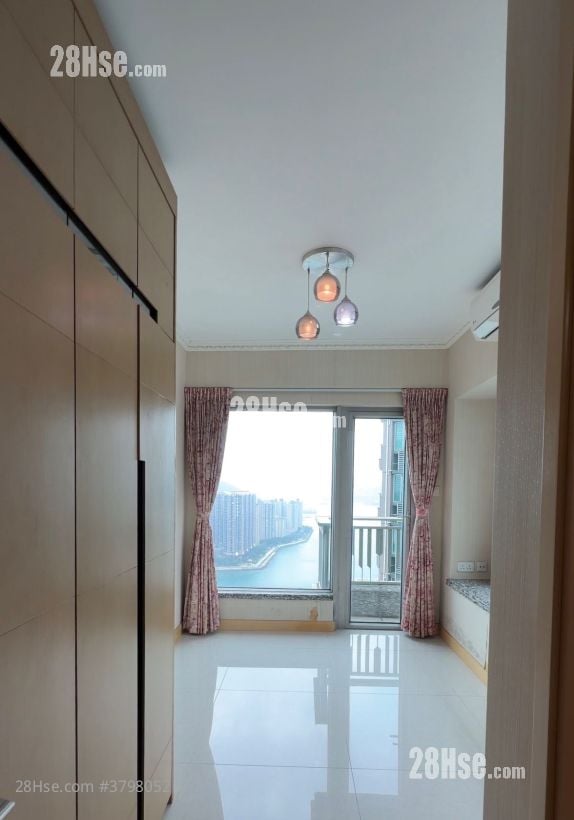 环宇海湾 租盘 4 房 , 3 浴室 895 平方尺