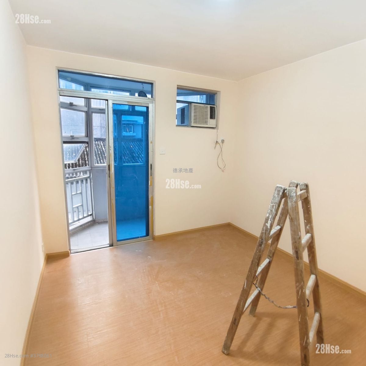 村屋 租盘 5+ 房 , 2 浴室