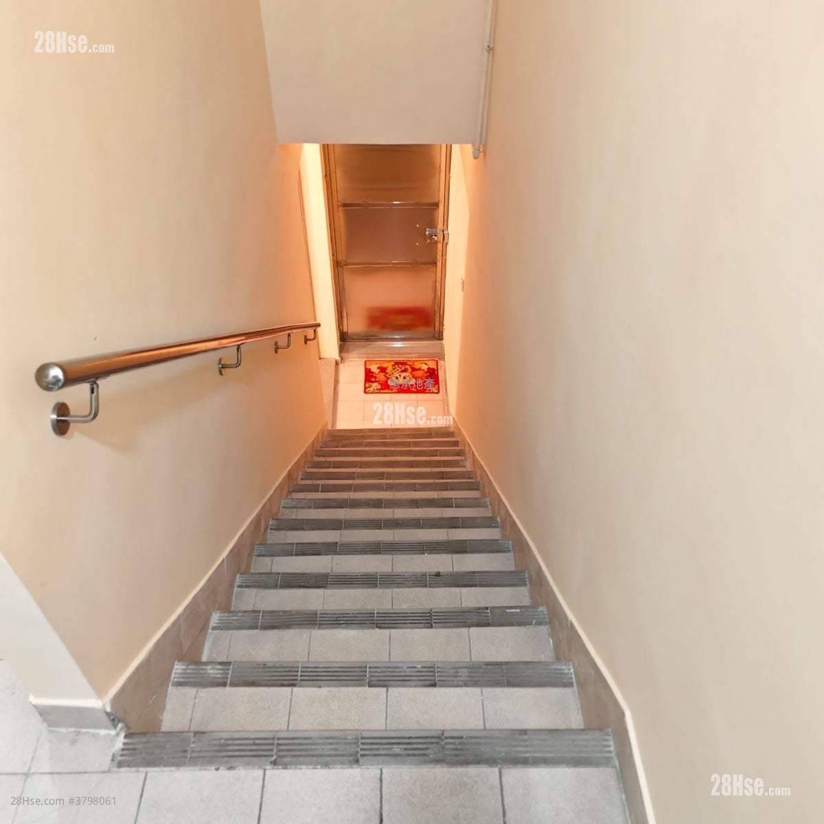 村屋 租盘 5+ 房 , 2 浴室